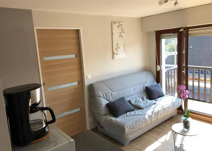 Proche Refait A Neuf *