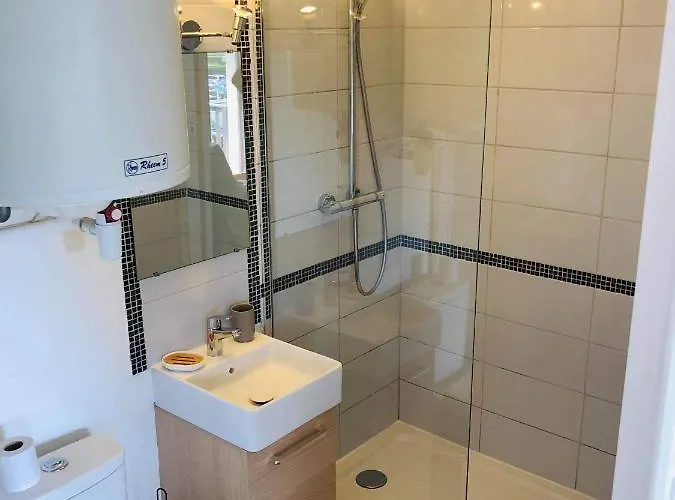 Proche Refait A Neuf Lägenhet